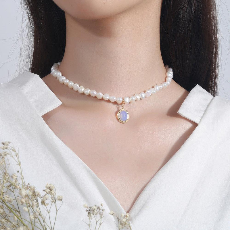 Round Medal Pearl Necklace Irregular Pearl - SEOUL STYLEZ